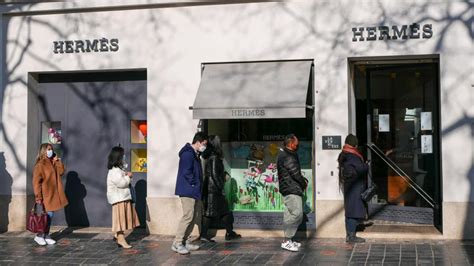 yves saint laurent boulevard de waterloo|Le commerce du luxe en plein essor à Bruxelles.